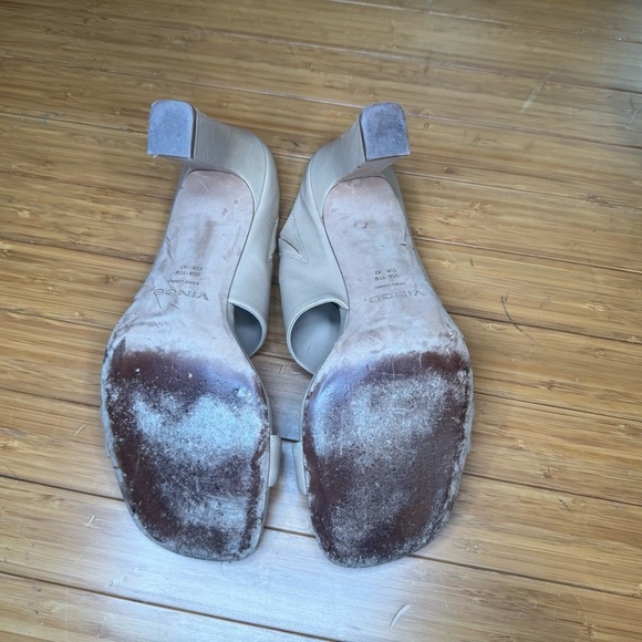 Vince size 11M Sandal/heal. Quinn,Cappuccino Le. - Picture 7 of 9